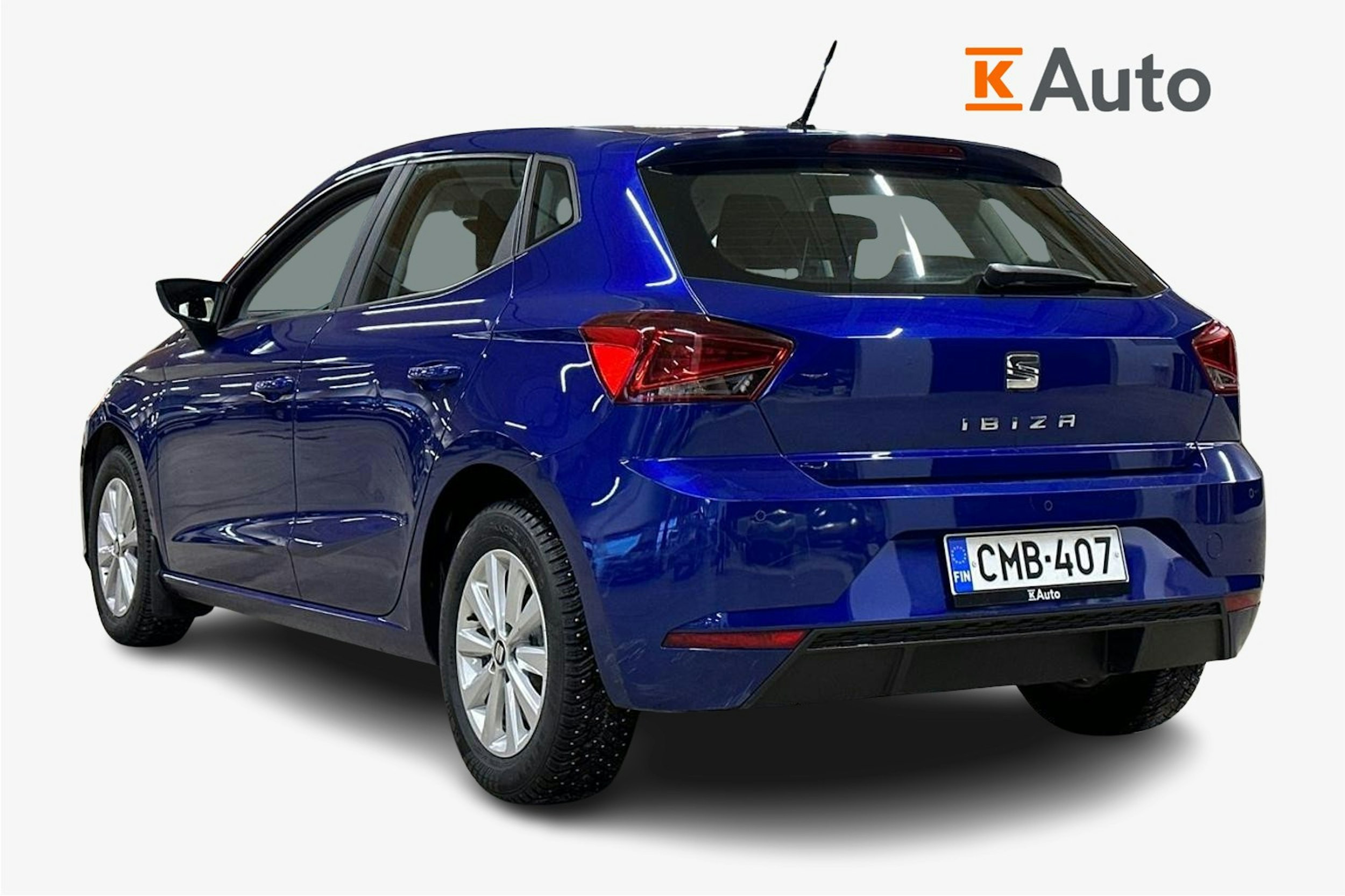sininen SEAT Ibiza 2019 kuva 2.