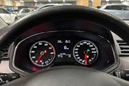 sininen SEAT Ibiza 2019 kuva 16.