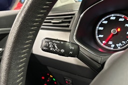 sininen SEAT Ibiza 2019 kuva 17.