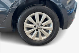 harmaa SEAT Ibiza 2019 kuva 12.