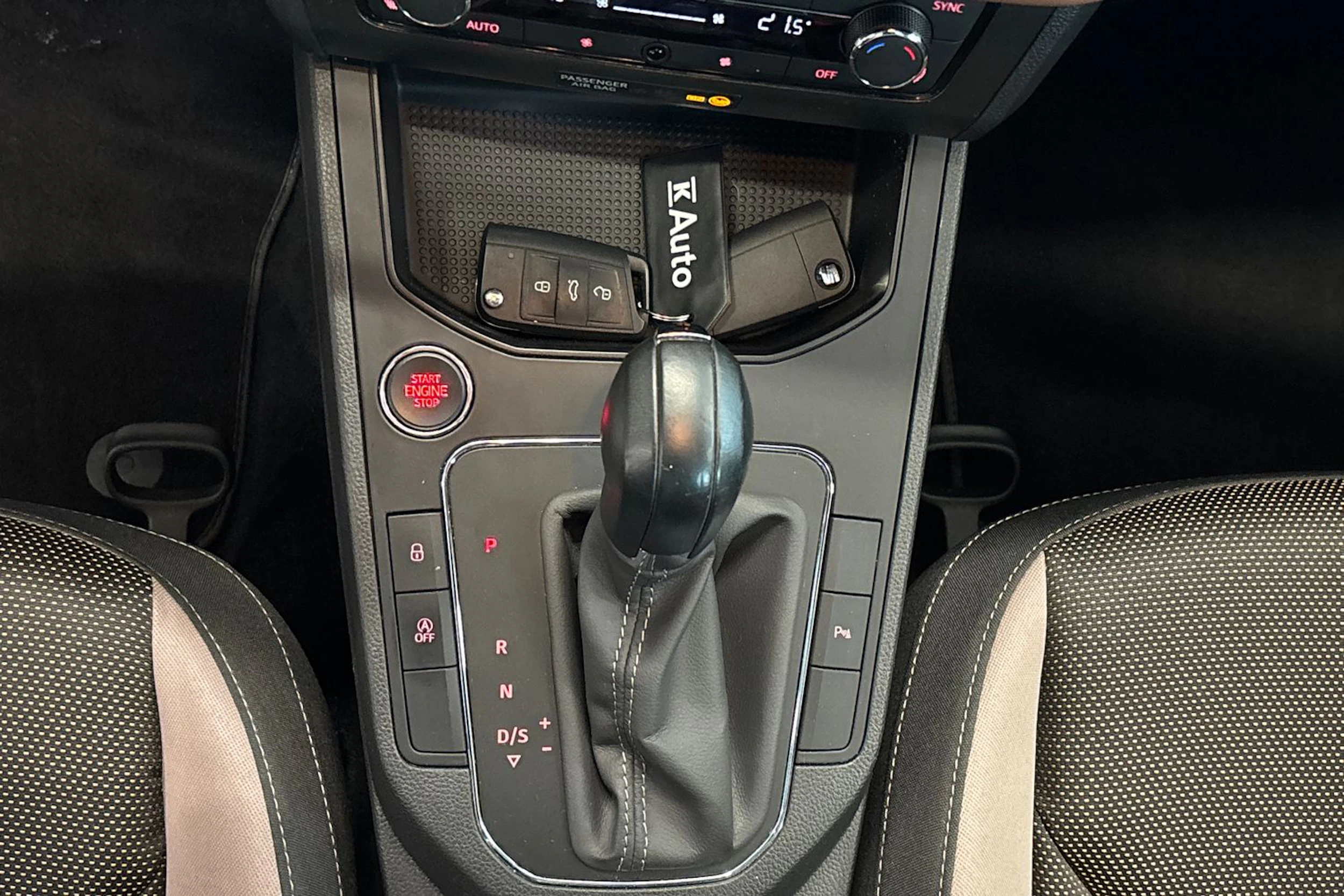 harmaa SEAT Ibiza 2019 kuva 31.