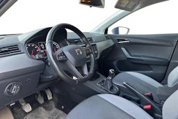 sininen SEAT Ibiza 2019 kuva 3.
