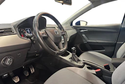 sininen SEAT Ibiza 2019 kuva 6.