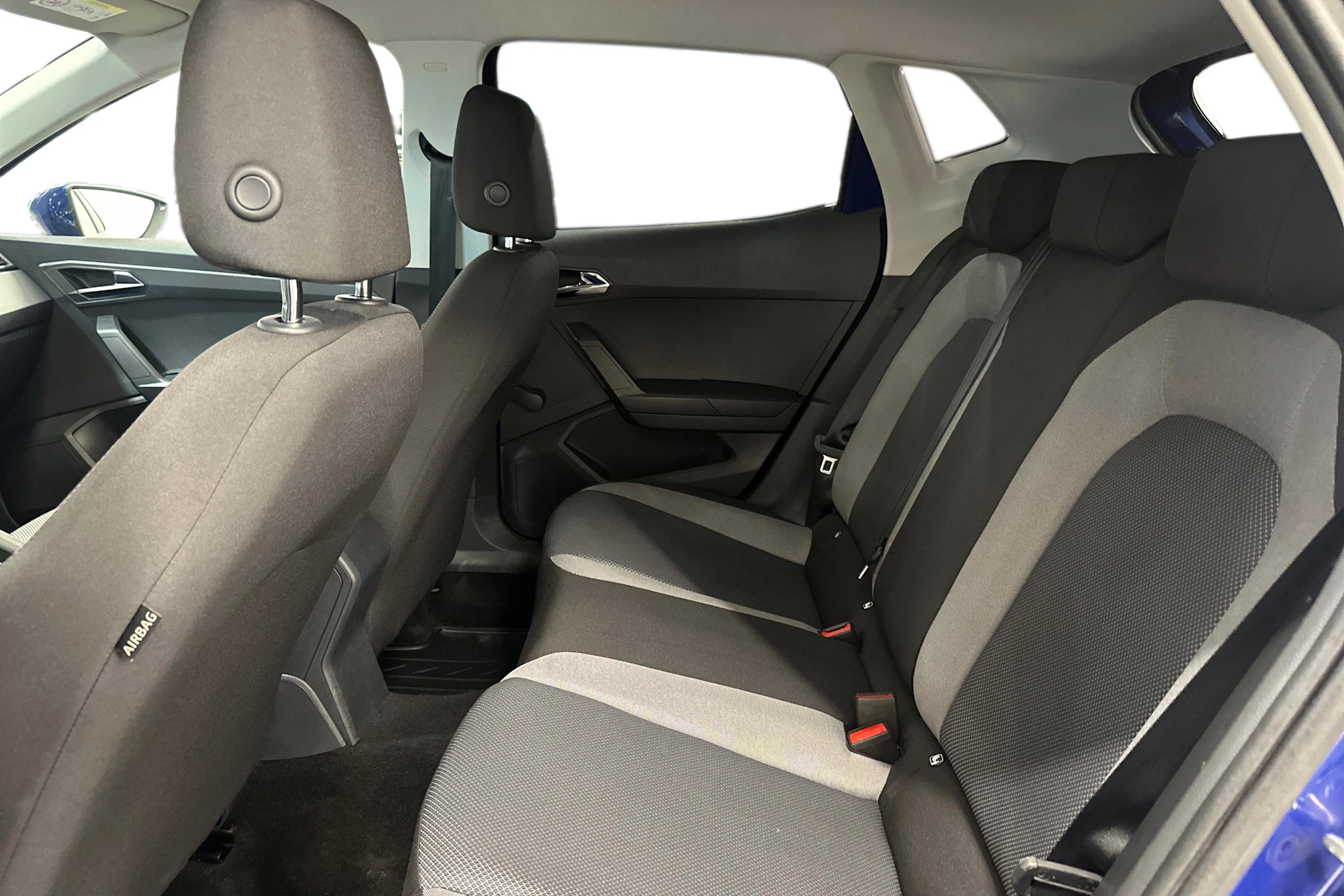 sininen SEAT Ibiza 2019 kuva 8.