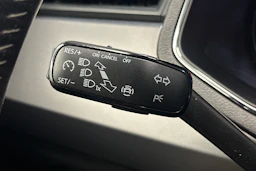 sininen SEAT Ibiza 2019 kuva 12.