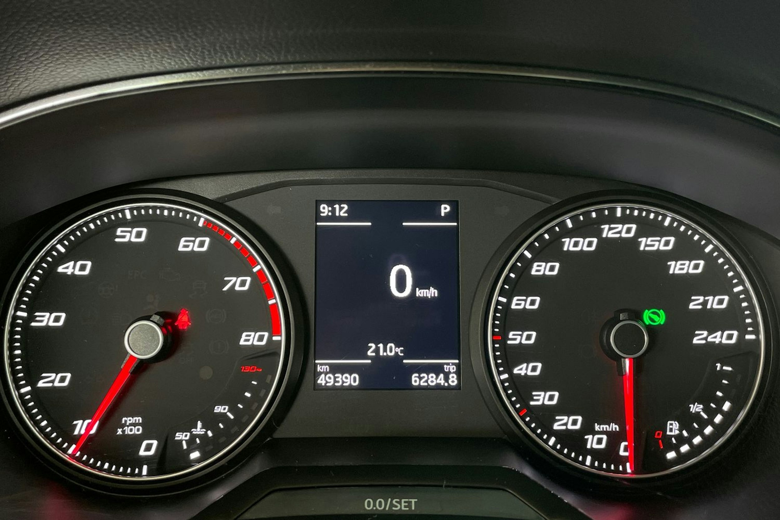 Valkoinen SEAT IBIZA 2019 kuva 16.