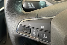 Valkoinen SEAT IBIZA 2019 kuva 17.
