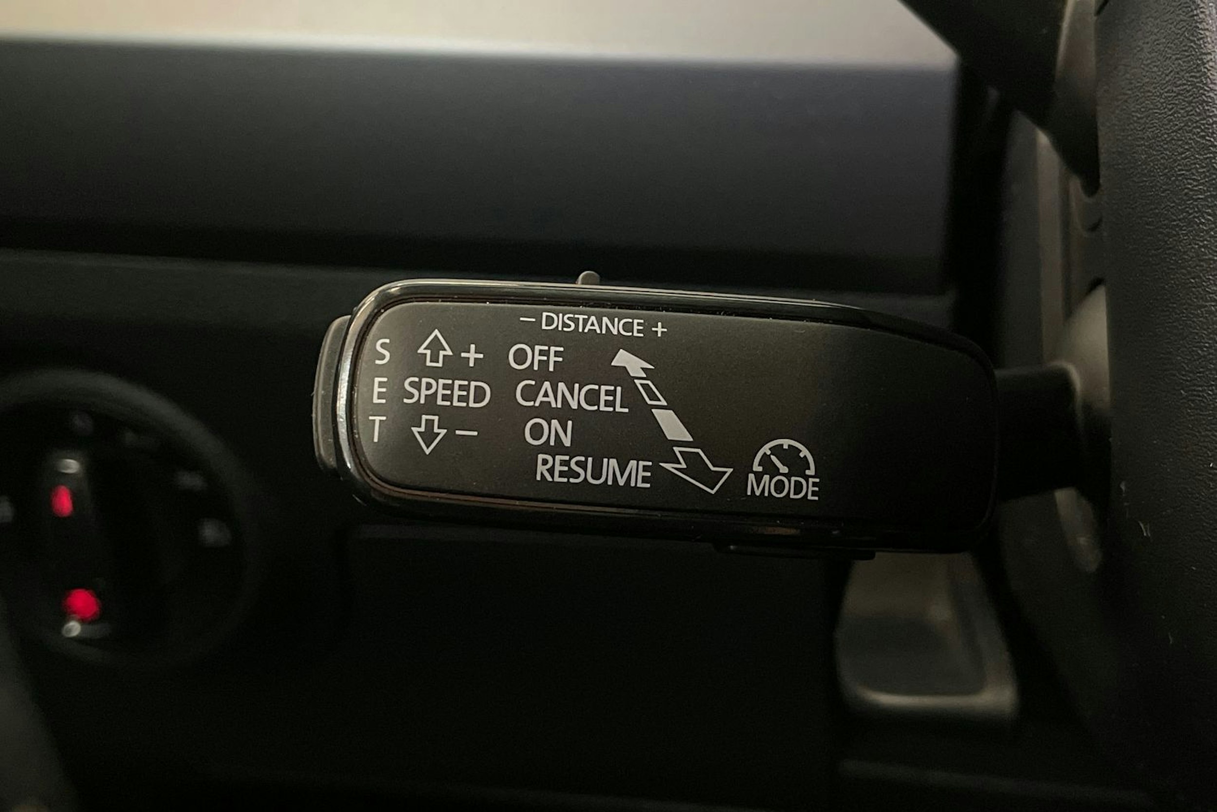 Valkoinen SEAT IBIZA 2019 kuva 18.