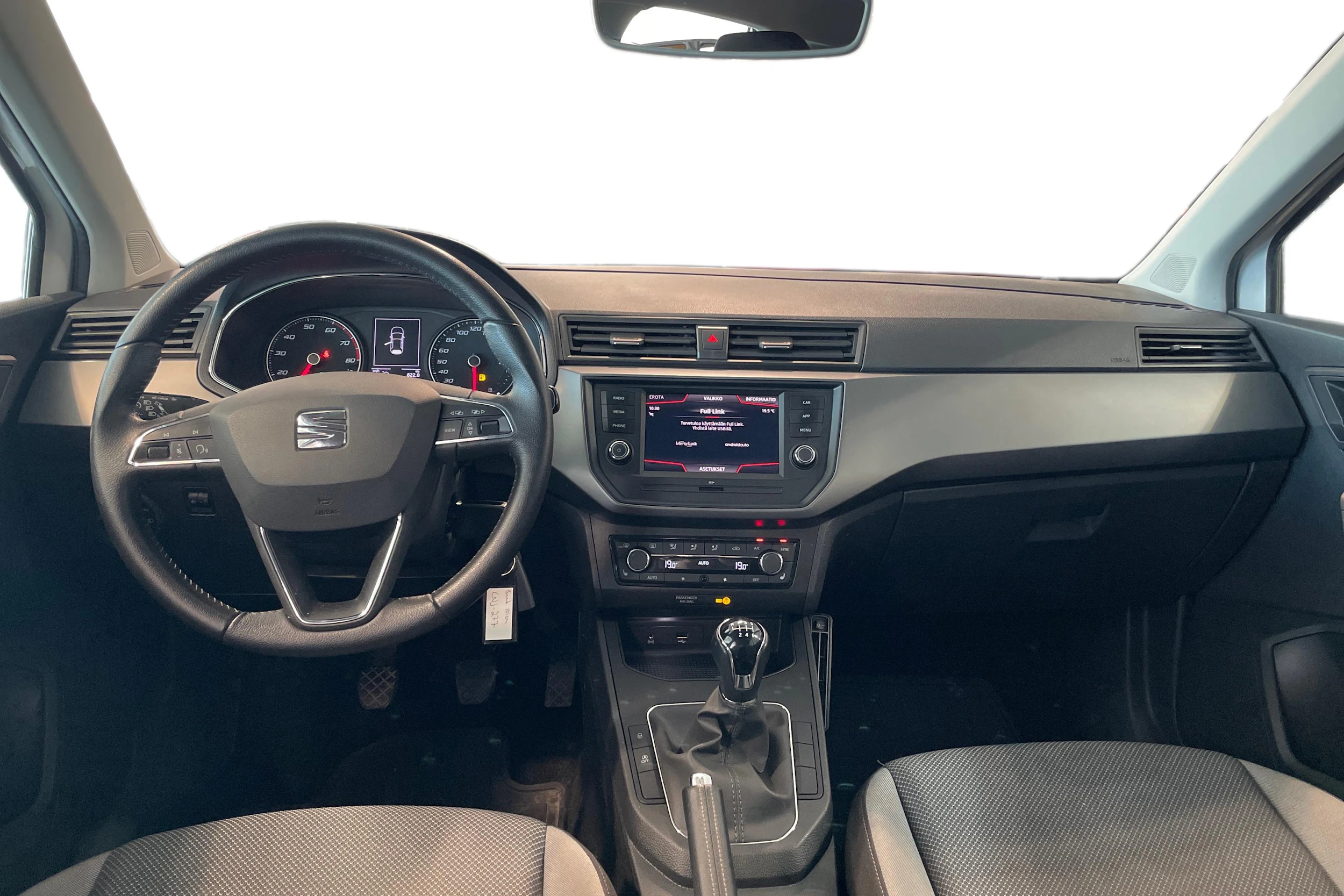 valkoinen SEAT Ibiza 2019 kuva 7.