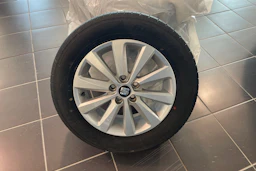 valkoinen SEAT Ibiza 2019 kuva 10.