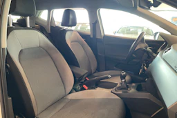 valkoinen SEAT Ibiza 2019 kuva 15.