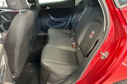 Punainen SEAT IBIZA 2019 kuva 10.