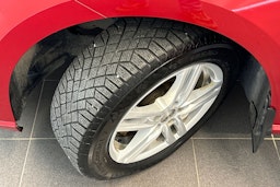 Punainen SEAT IBIZA 2019 kuva 13.