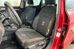 Punainen SEAT IBIZA 2019 kuva 14.