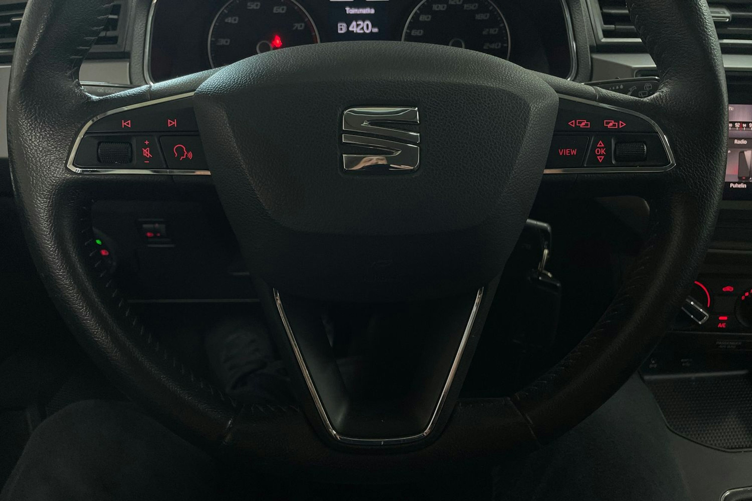 valkoinen SEAT Ibiza 2019 kuva 19.