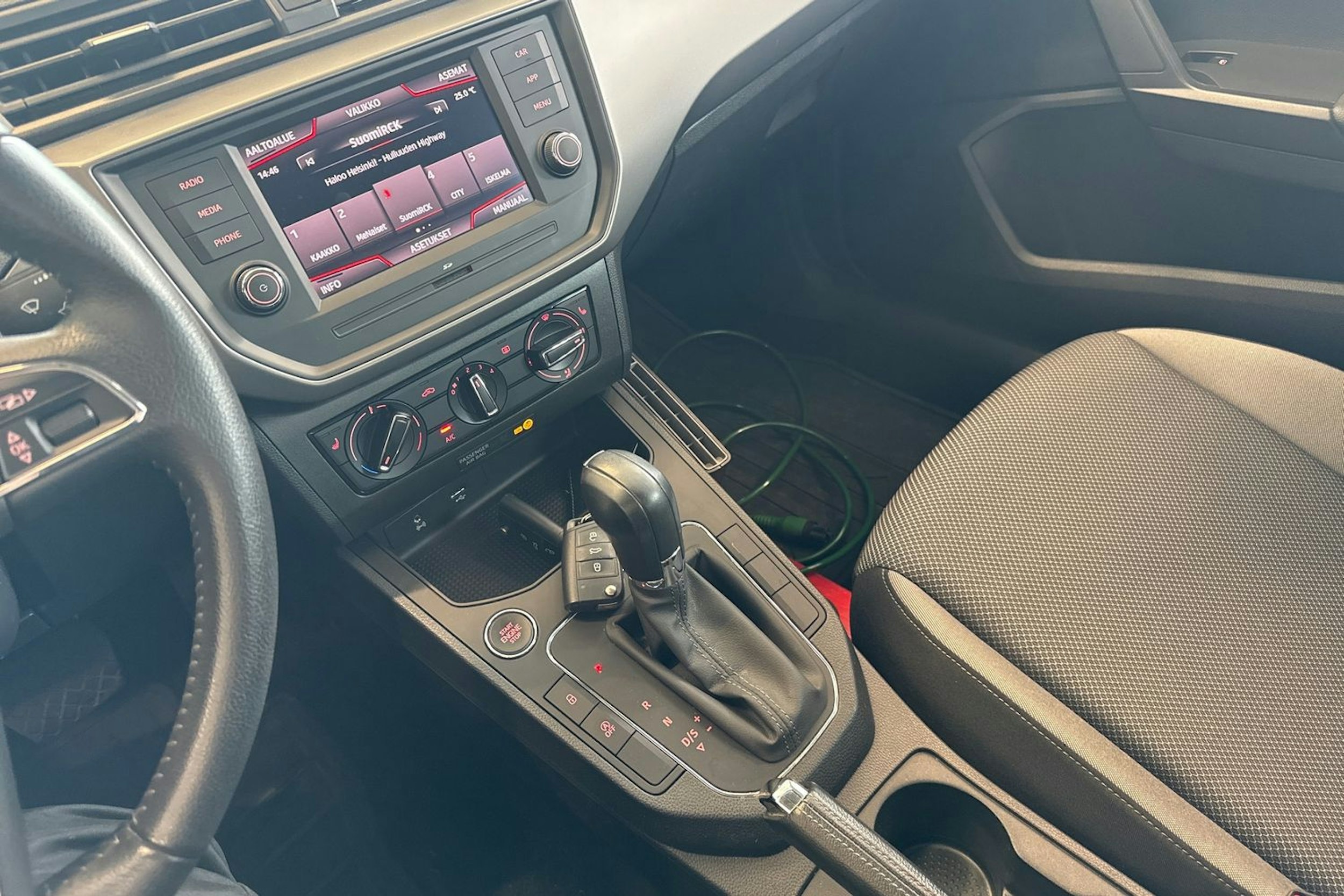 Harmaa SEAT IBIZA 2019 kuva 16.