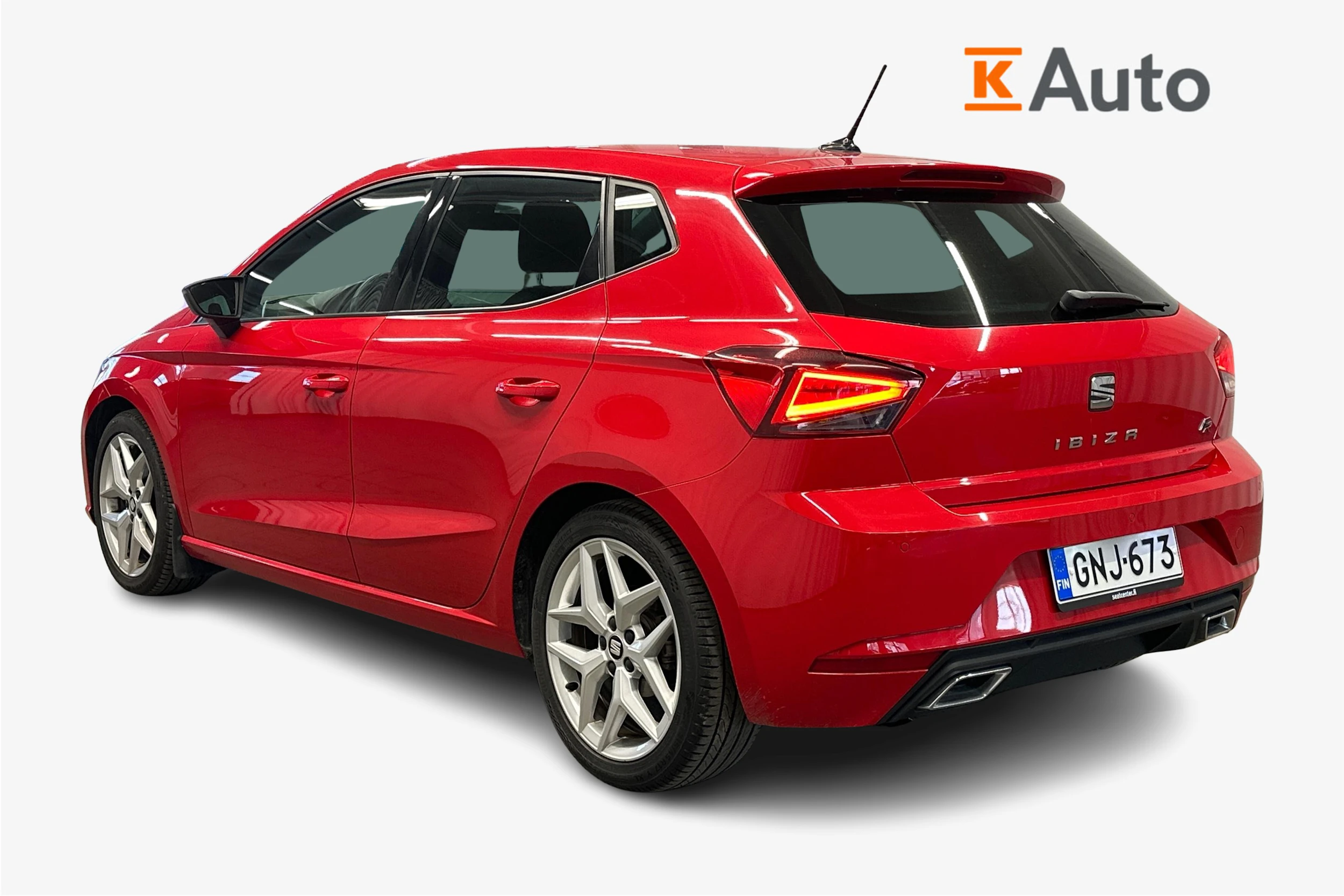 punainen SEAT Ibiza 2020 kuva 2.