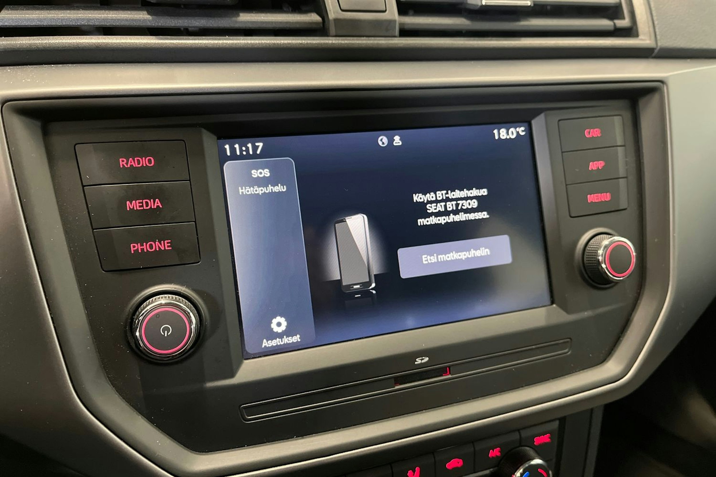 punainen SEAT Ibiza 2020 kuva 17.