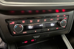 punainen SEAT Ibiza 2020 kuva 21.