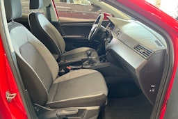 punainen SEAT Ibiza 2020 kuva 27.