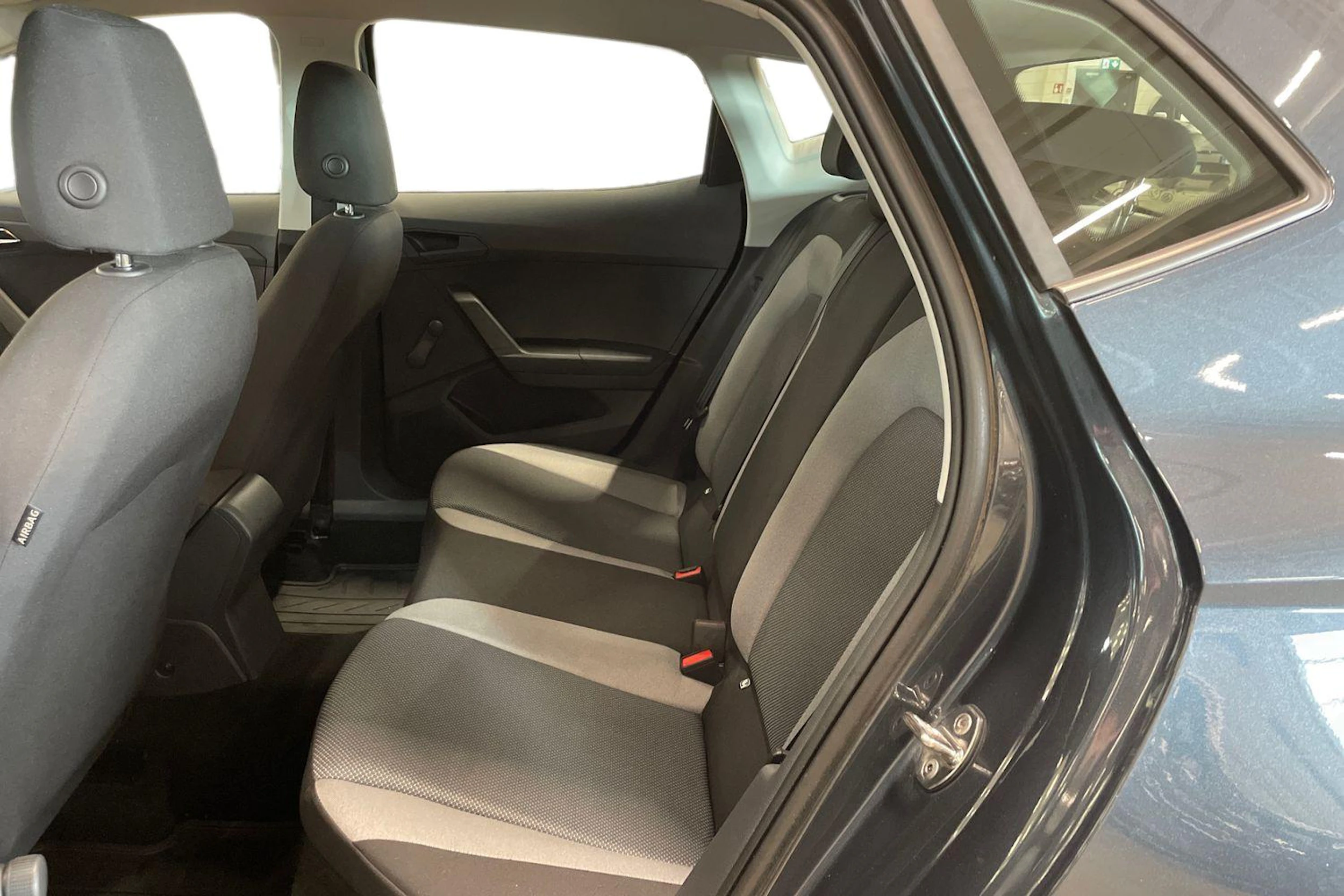 harmaa SEAT Ibiza 2020 kuva 8.