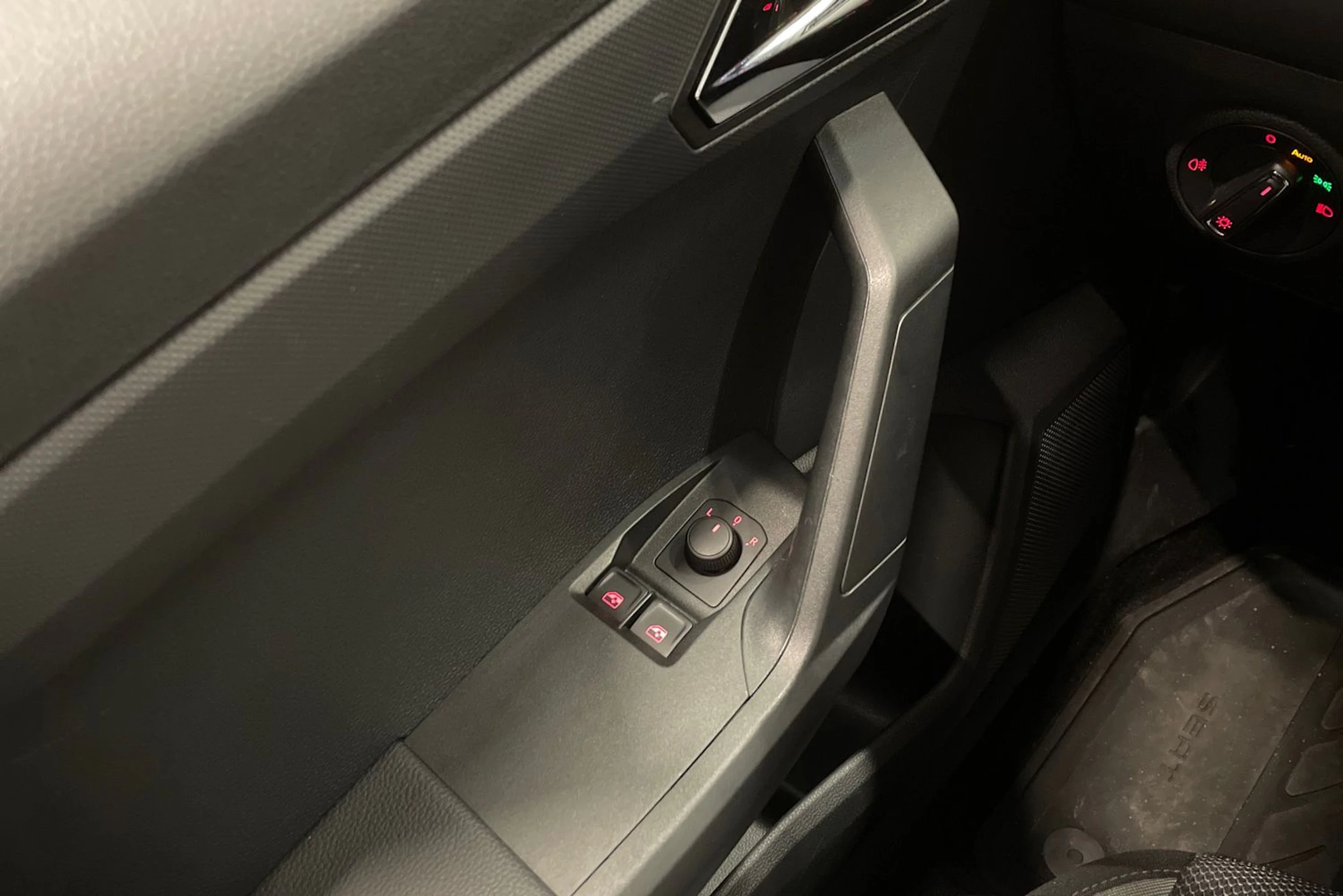 harmaa SEAT Ibiza 2020 kuva 17.