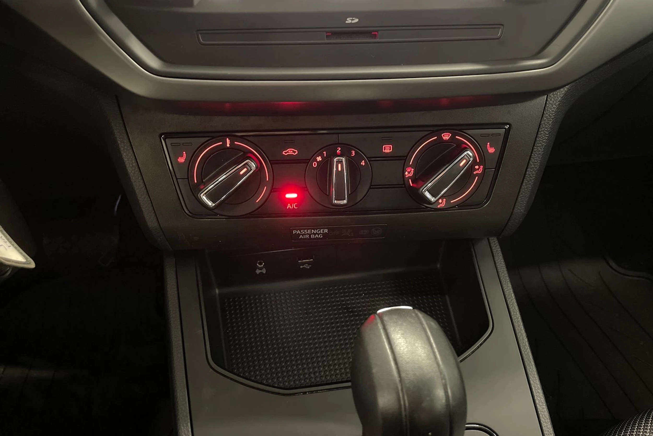 harmaa SEAT Ibiza 2020 kuva 24.
