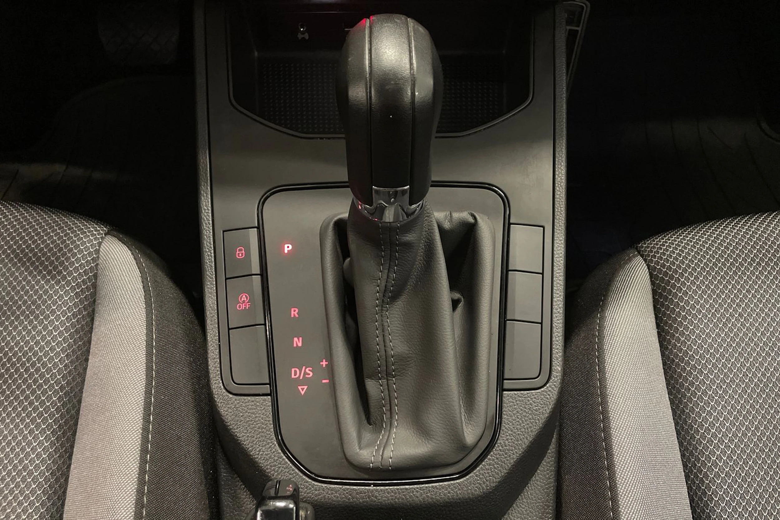harmaa SEAT Ibiza 2020 kuva 25.
