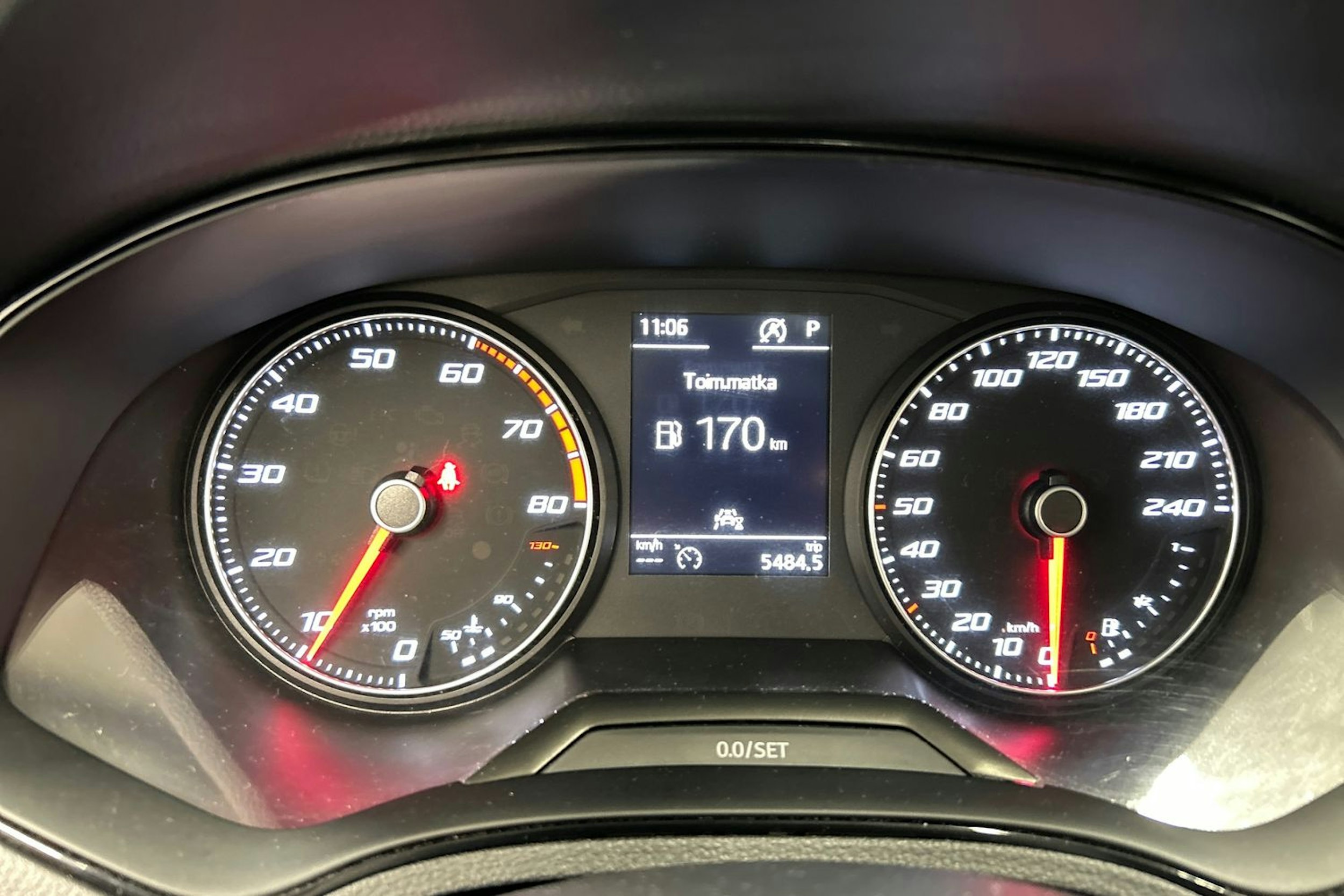 oranssi SEAT Ibiza 2020 kuva 18.