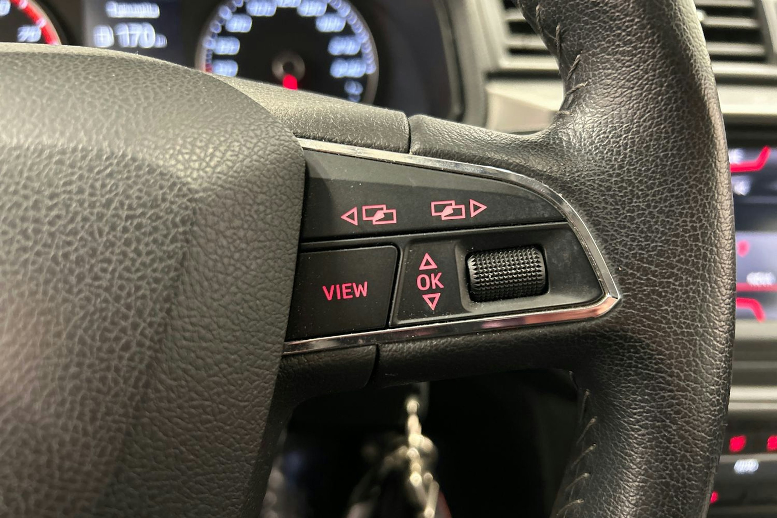 oranssi SEAT Ibiza 2020 kuva 21.