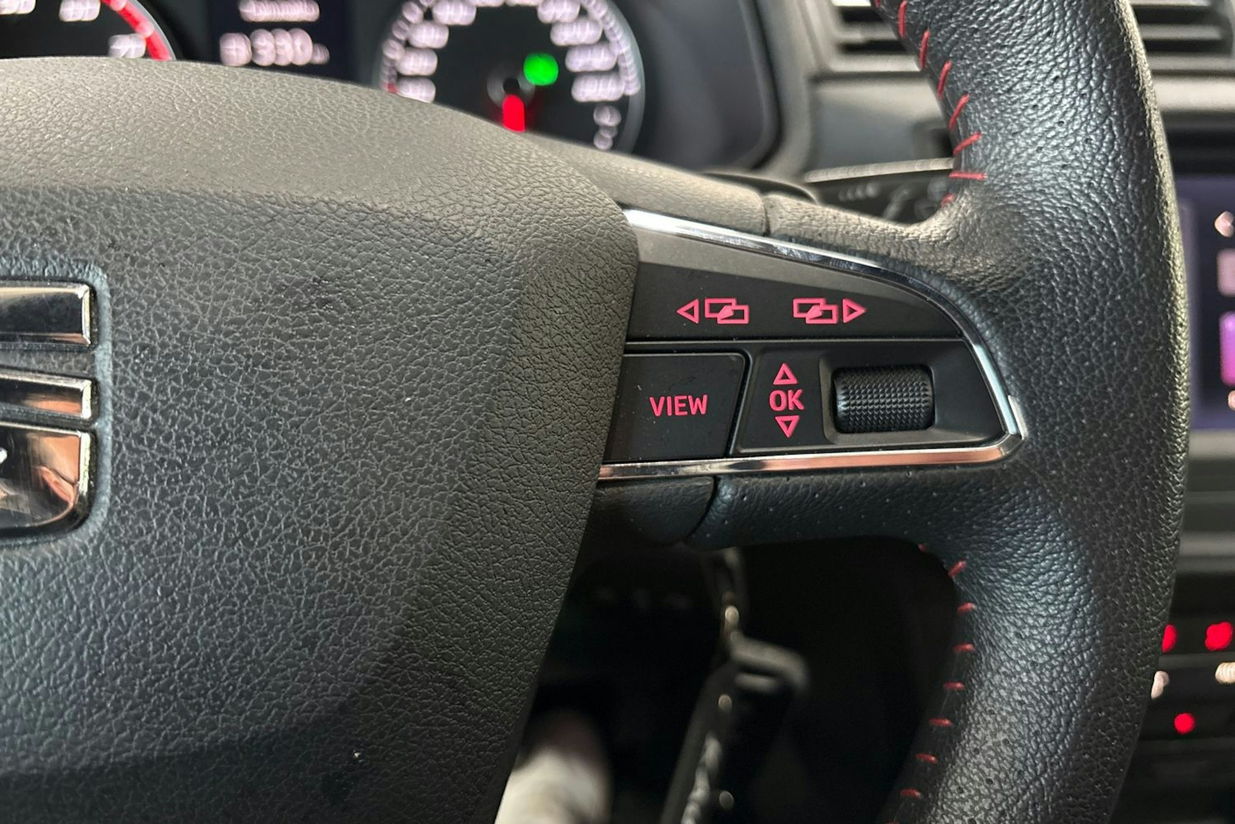 Valkoinen SEAT IBIZA 2021 kuva 16.