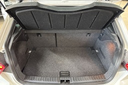 Valkoinen SEAT IBIZA 2021 kuva 24.