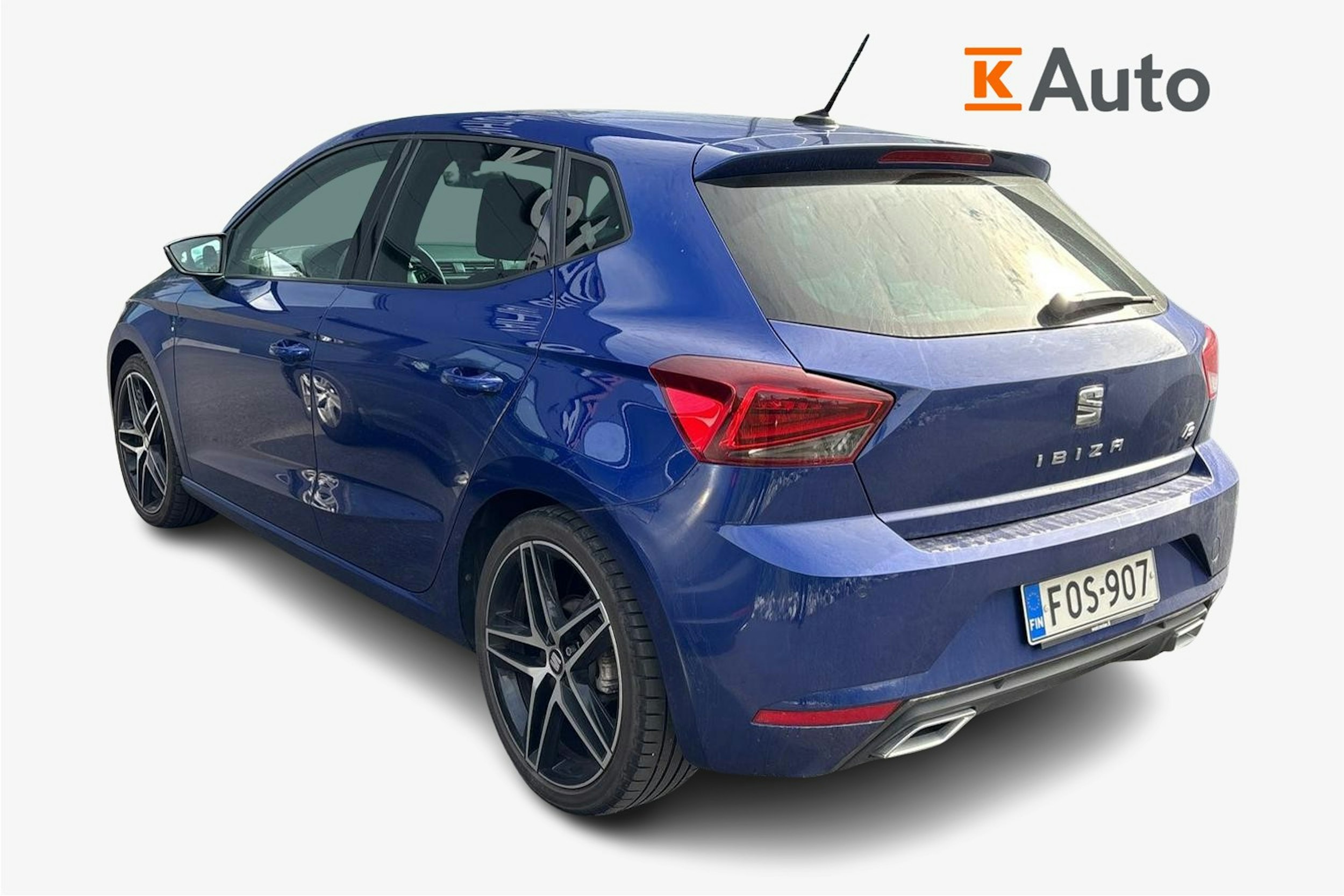 sininen SEAT Ibiza 2021 kuva 2.