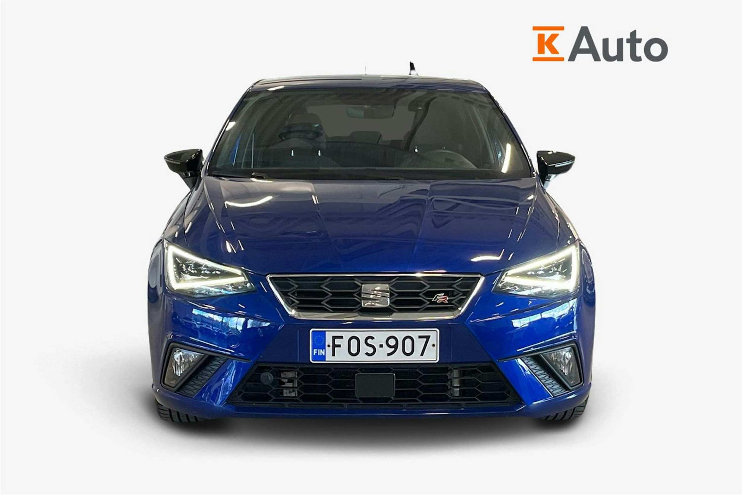 sininen SEAT Ibiza 2021 kuva 4.