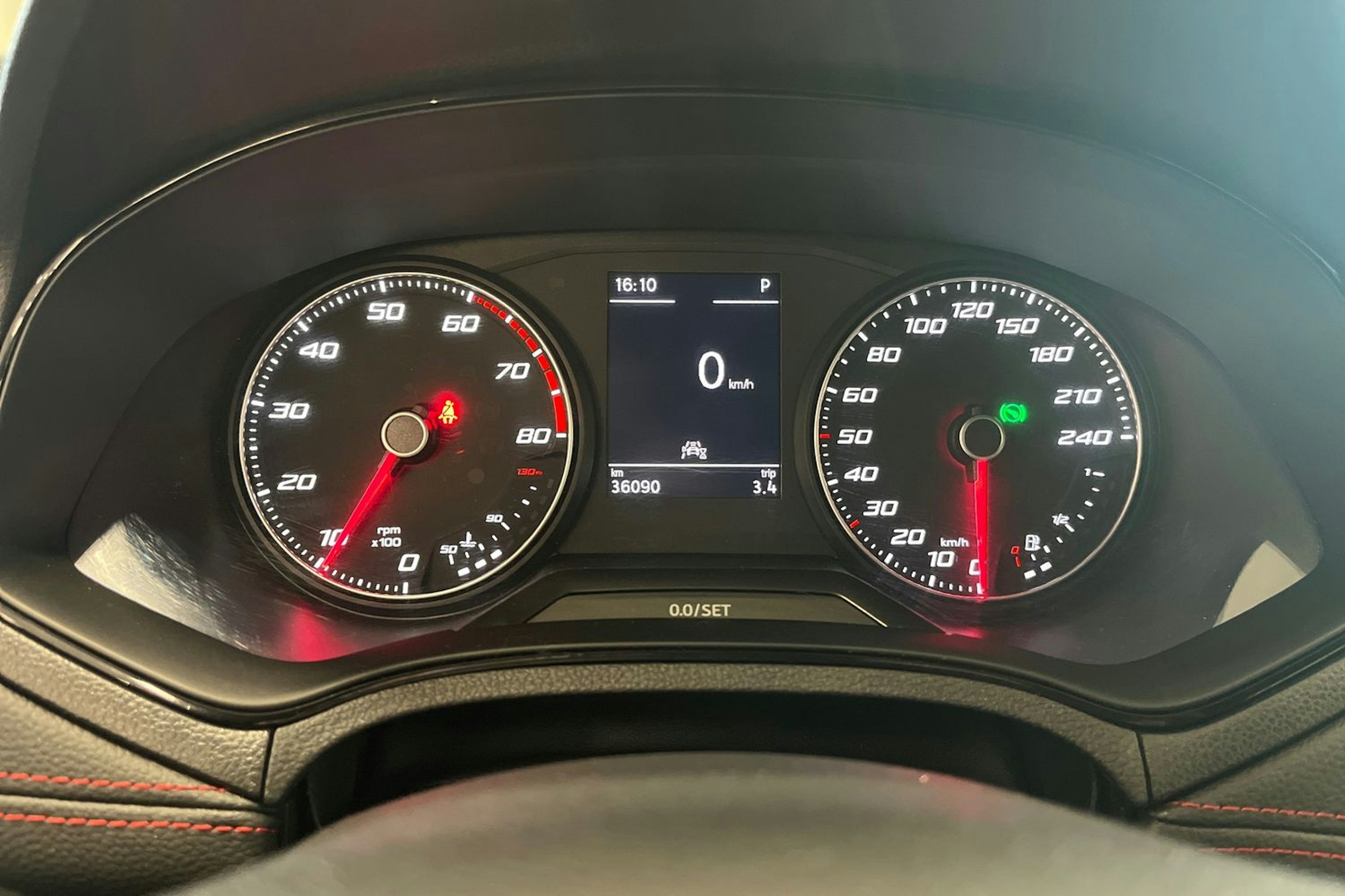 sininen SEAT Ibiza 2021 kuva 15.