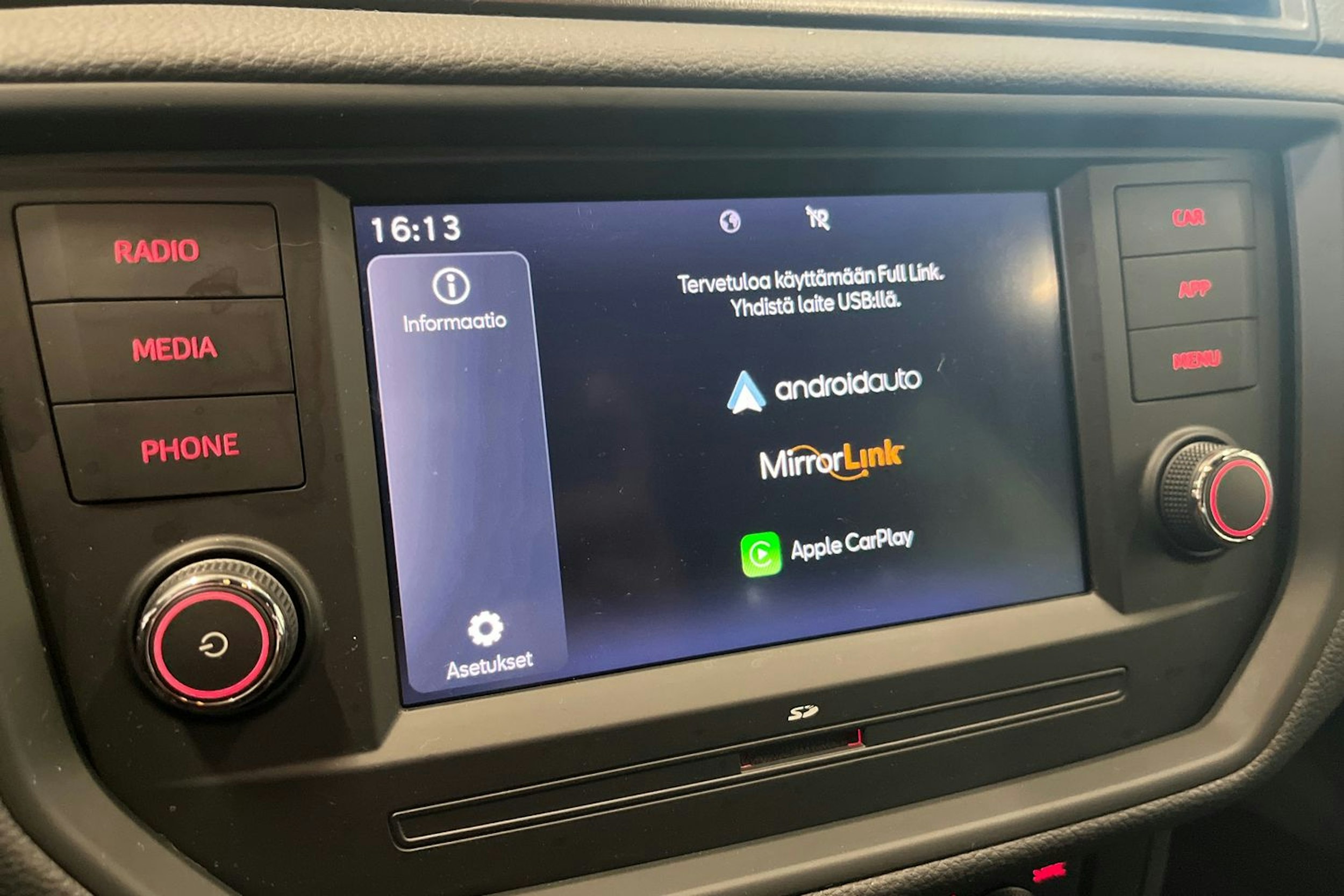 sininen SEAT Ibiza 2021 kuva 19.