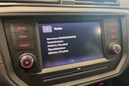 sininen SEAT Ibiza 2021 kuva 20.