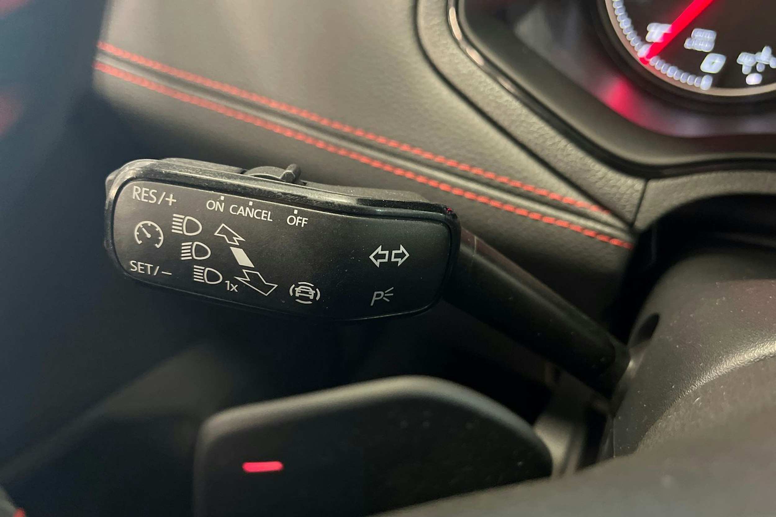 sininen SEAT Ibiza 2021 kuva 23.