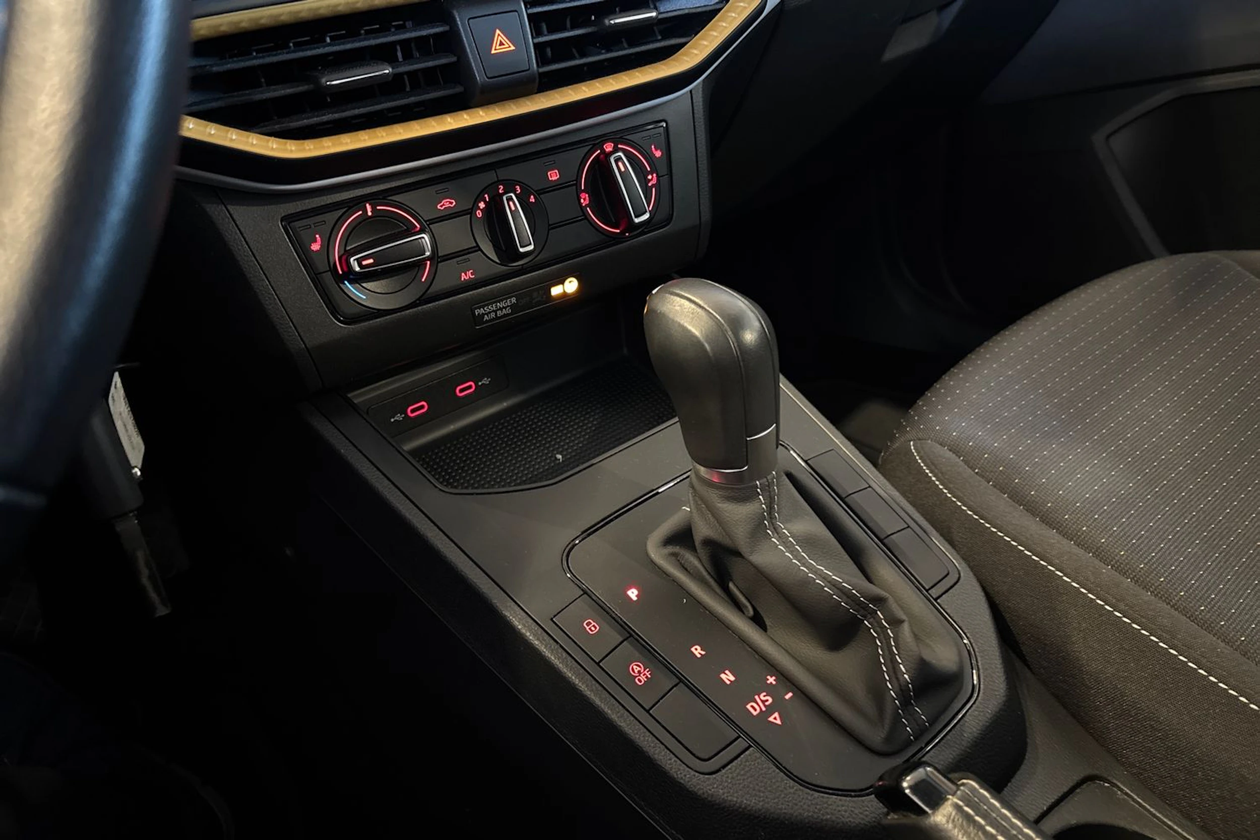 Sininen SEAT IBIZA 2021 kuva 19.