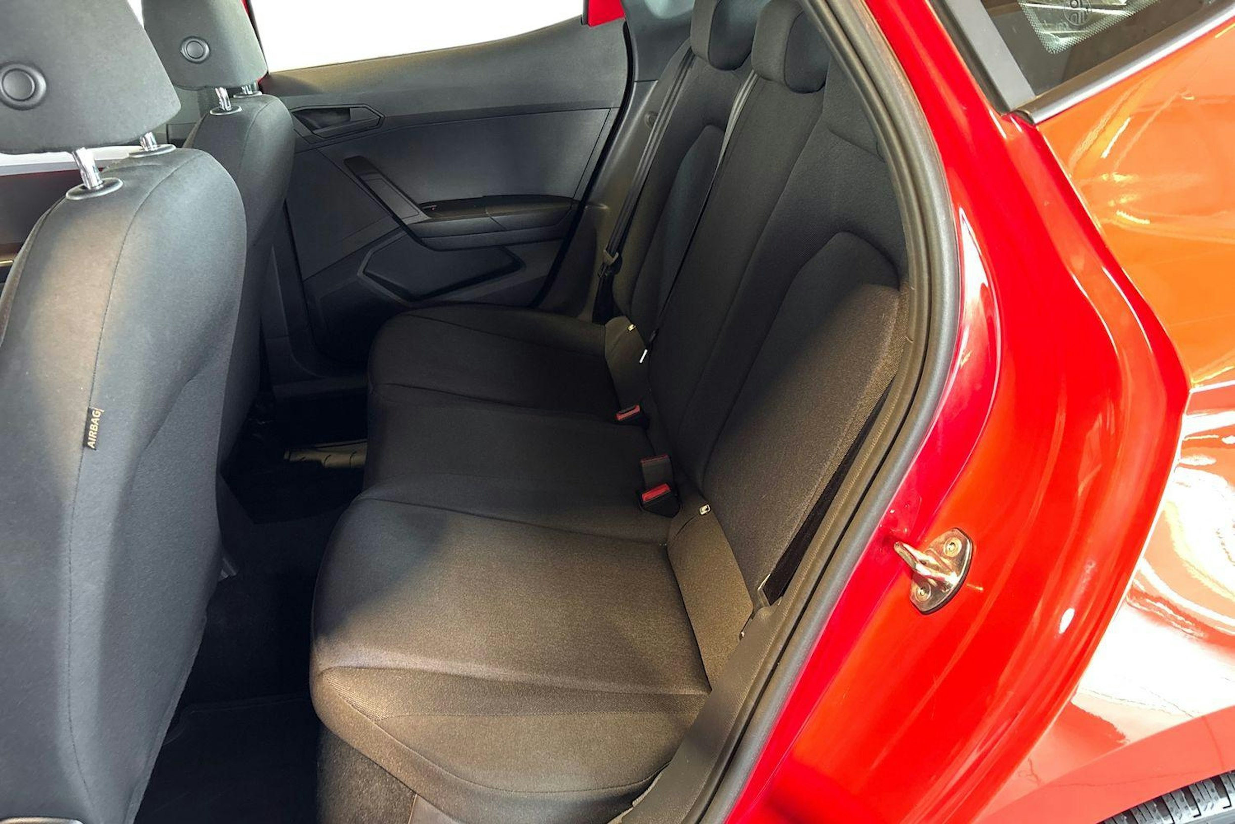 Punainen SEAT IBIZA 2021 kuva 10.
