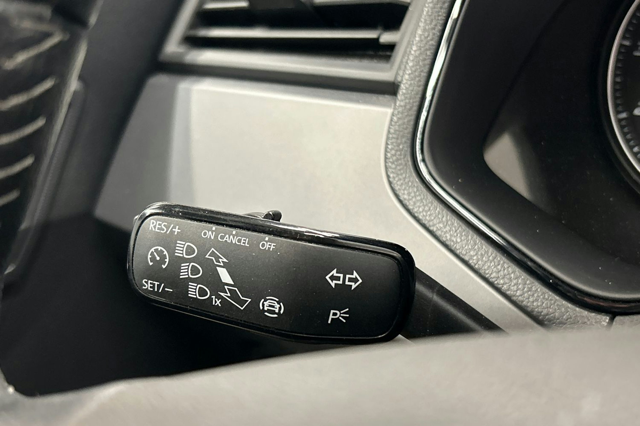 valkoinen SEAT Ibiza 2021 kuva 20.