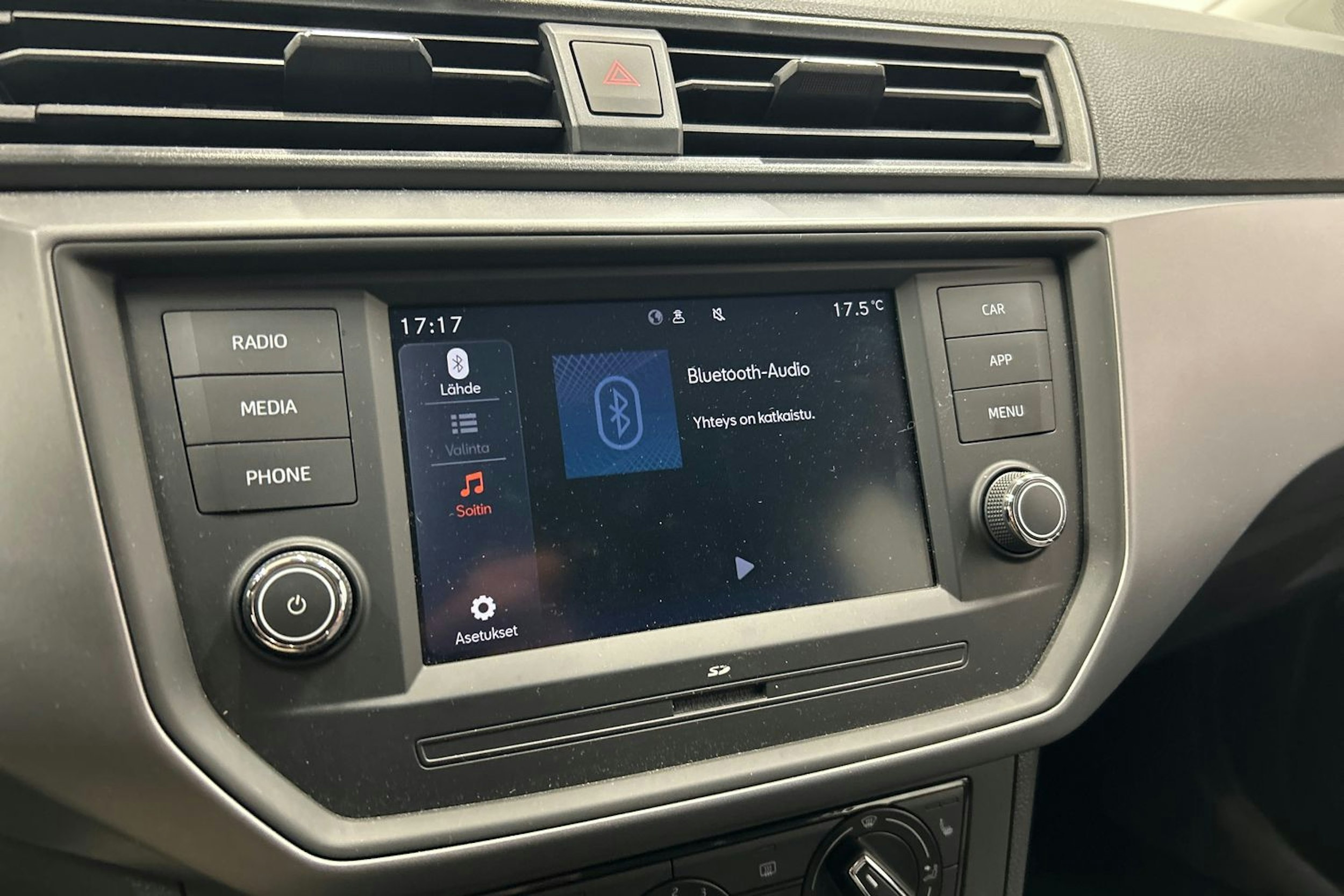 valkoinen SEAT Ibiza 2021 kuva 23.