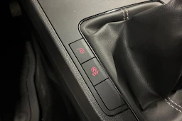 valkoinen SEAT Ibiza 2022 kuva 19.