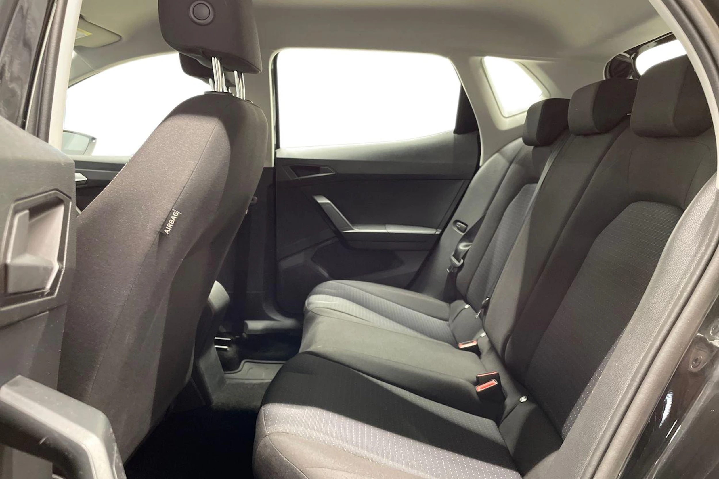 musta SEAT Ibiza 2022 kuva 8.
