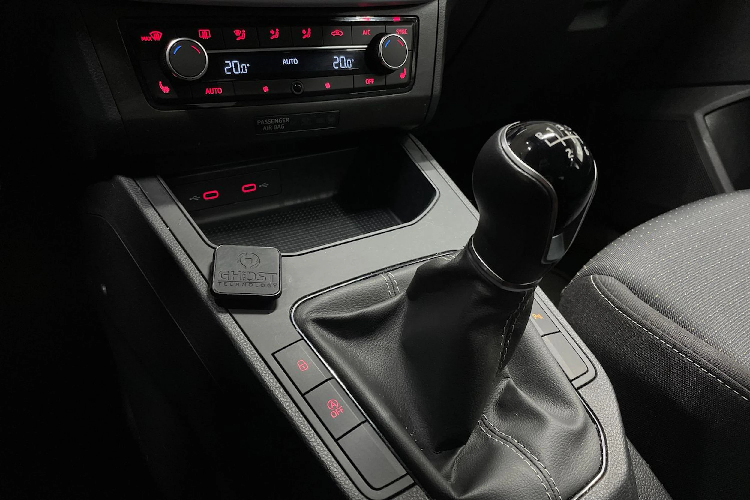 musta SEAT Ibiza 2022 kuva 18.