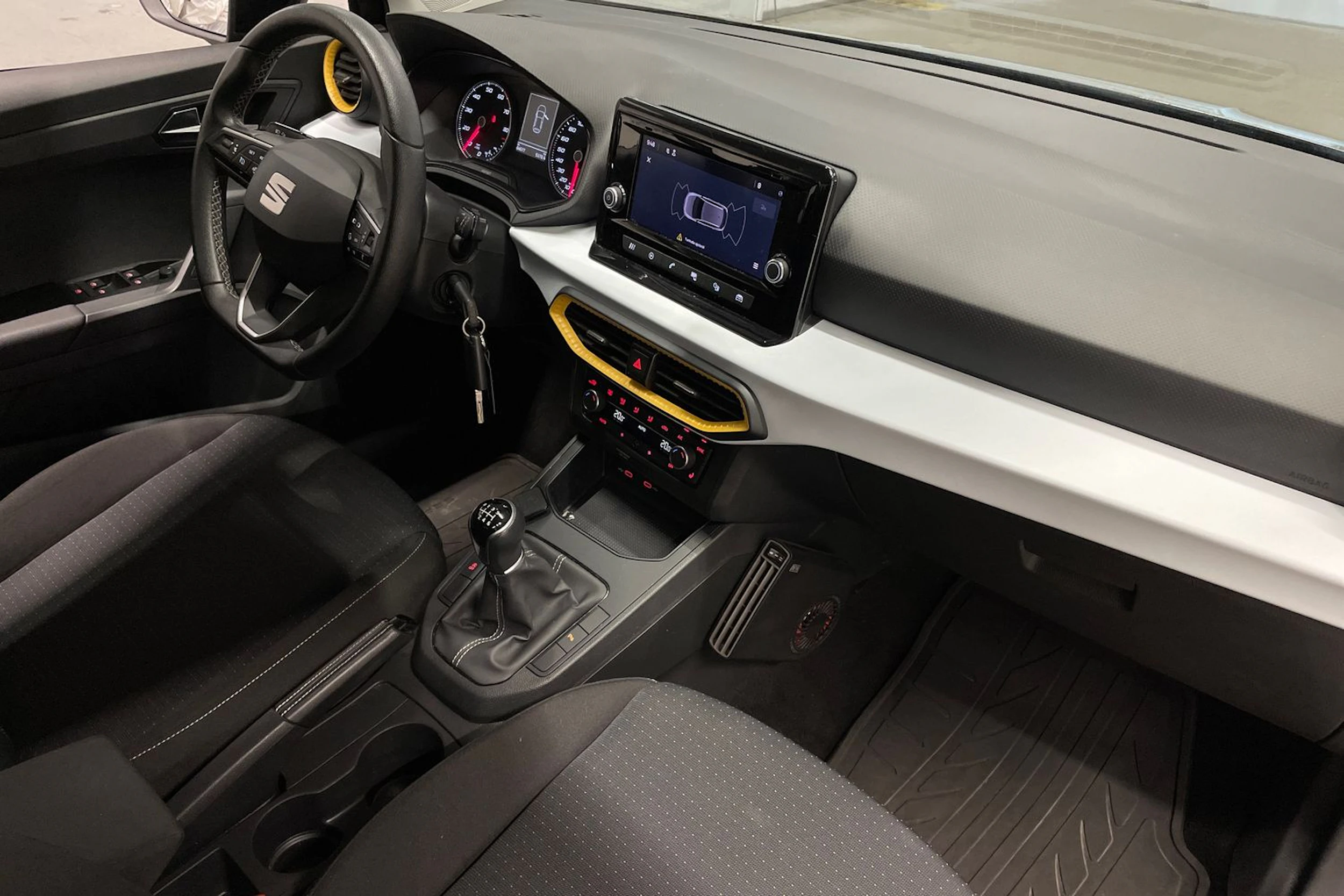 musta SEAT Ibiza 2022 kuva 23.