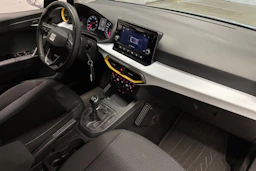 musta SEAT Ibiza 2022 kuva 23.