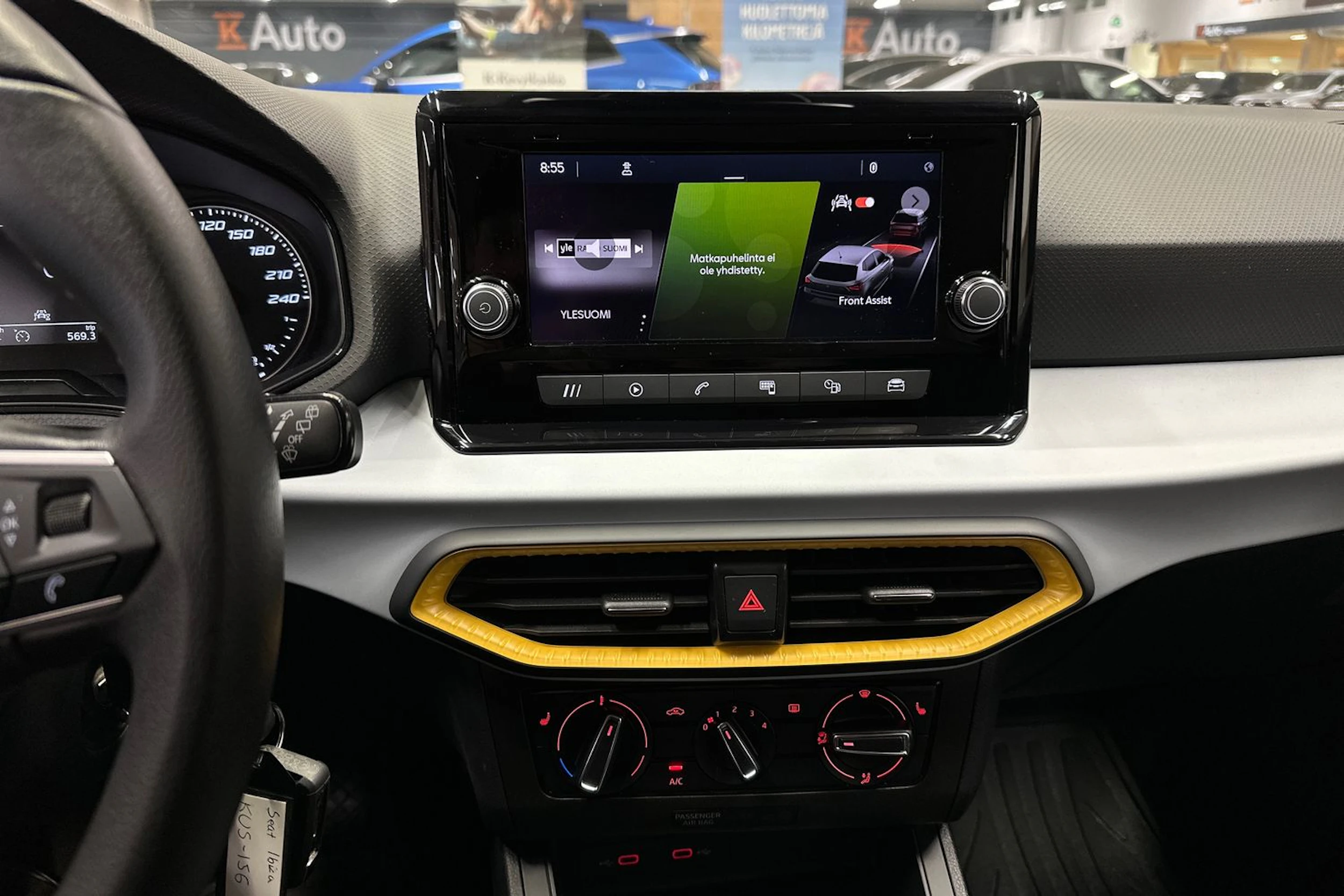 sininen SEAT Ibiza 2022 kuva 19.