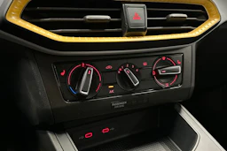 sininen SEAT Ibiza 2022 kuva 20.
