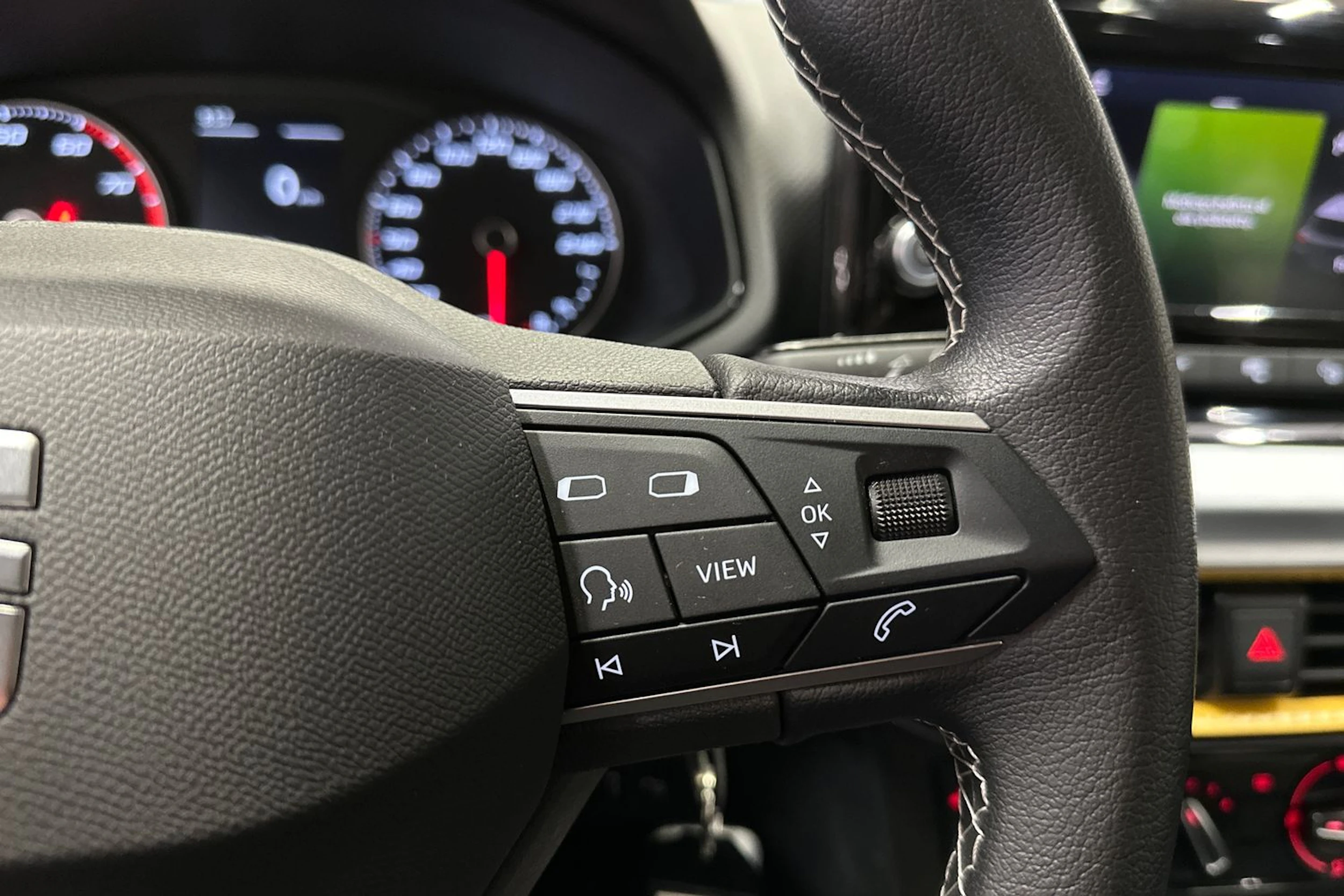 sininen SEAT Ibiza 2022 kuva 24.